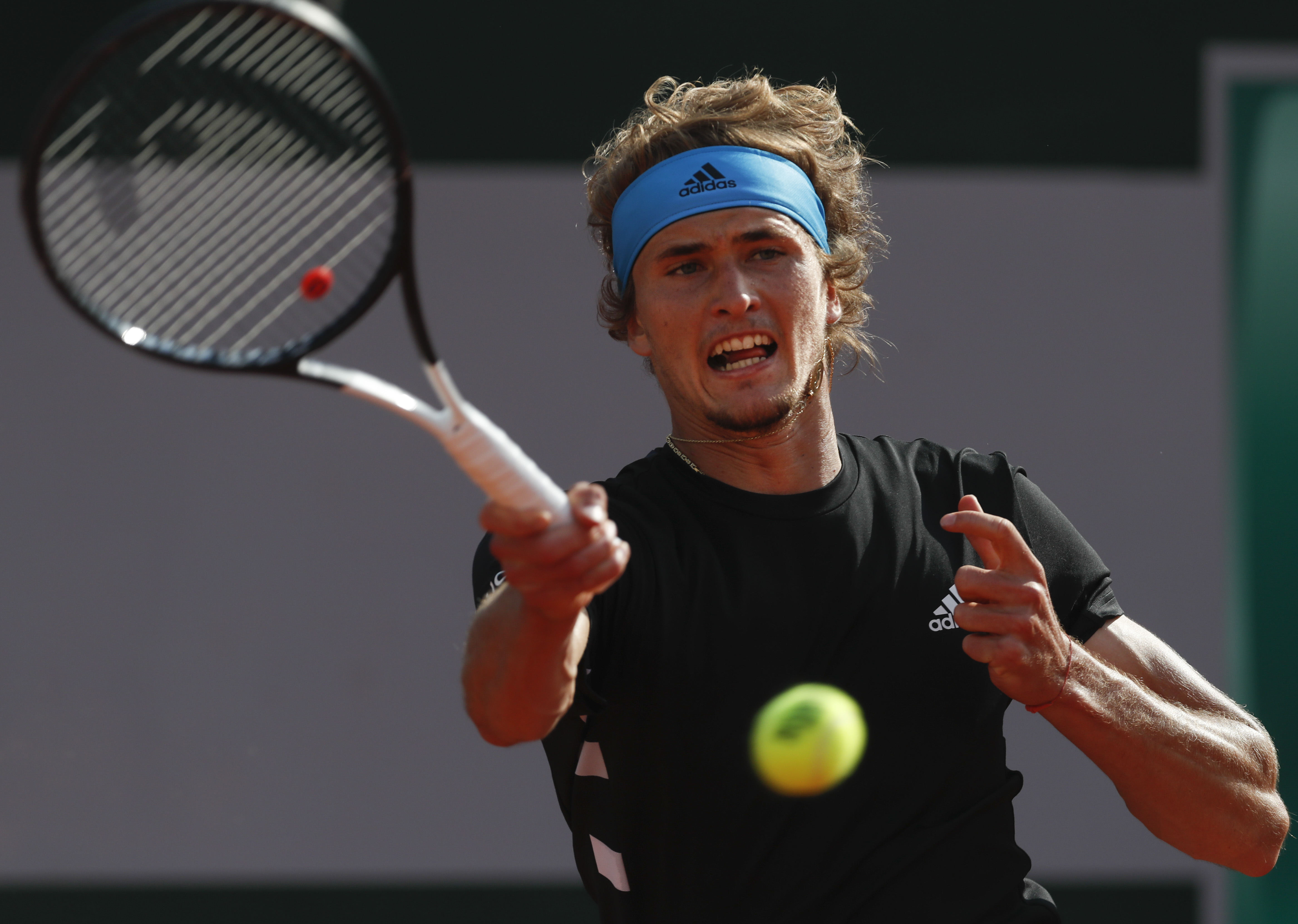 爱游戏官网-法网力克ATP总决赛，兹维列夫高光表现