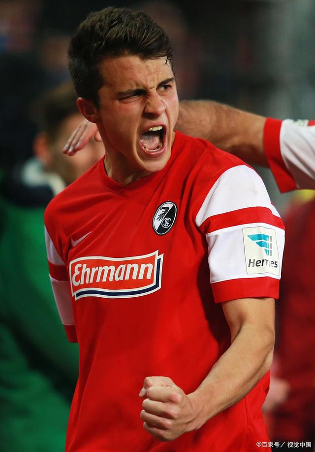 哈斯车队鏖战红牛二队，诺里斯状态火热