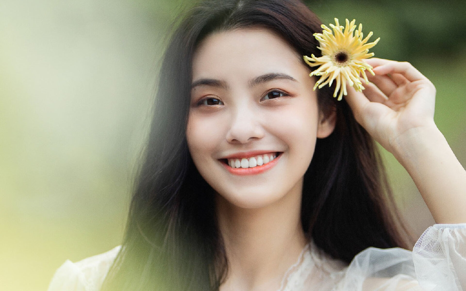 爱游戏APP-我为你构思了三个不同风格的标题，每个标题都试图以独特的角度融合这两个看似不相关的事件，请看你更喜欢哪一个