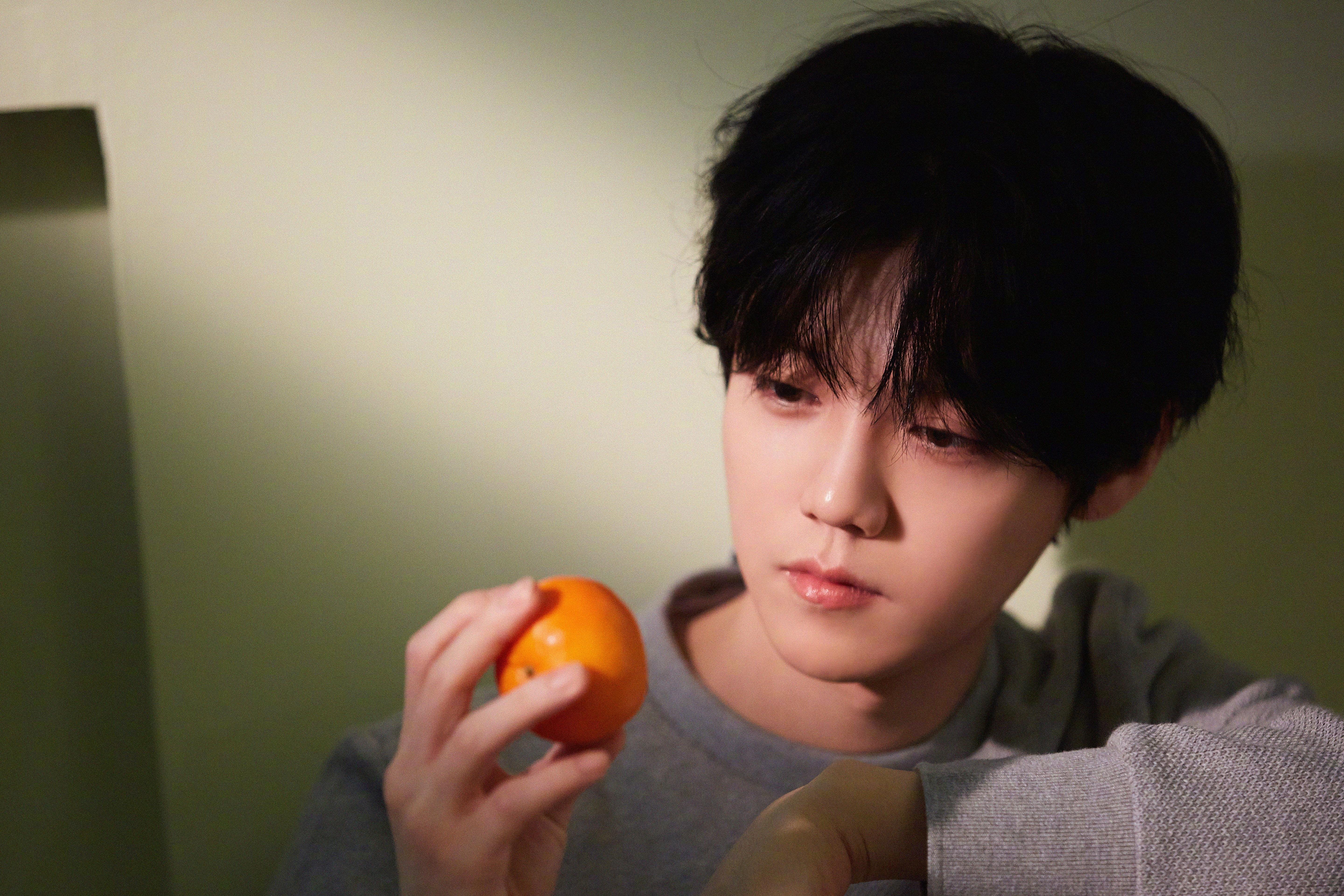 绿茵指挥官与赛车博弈,当卡塞米罗在F1揭幕战之夜掌控赛道脉搏